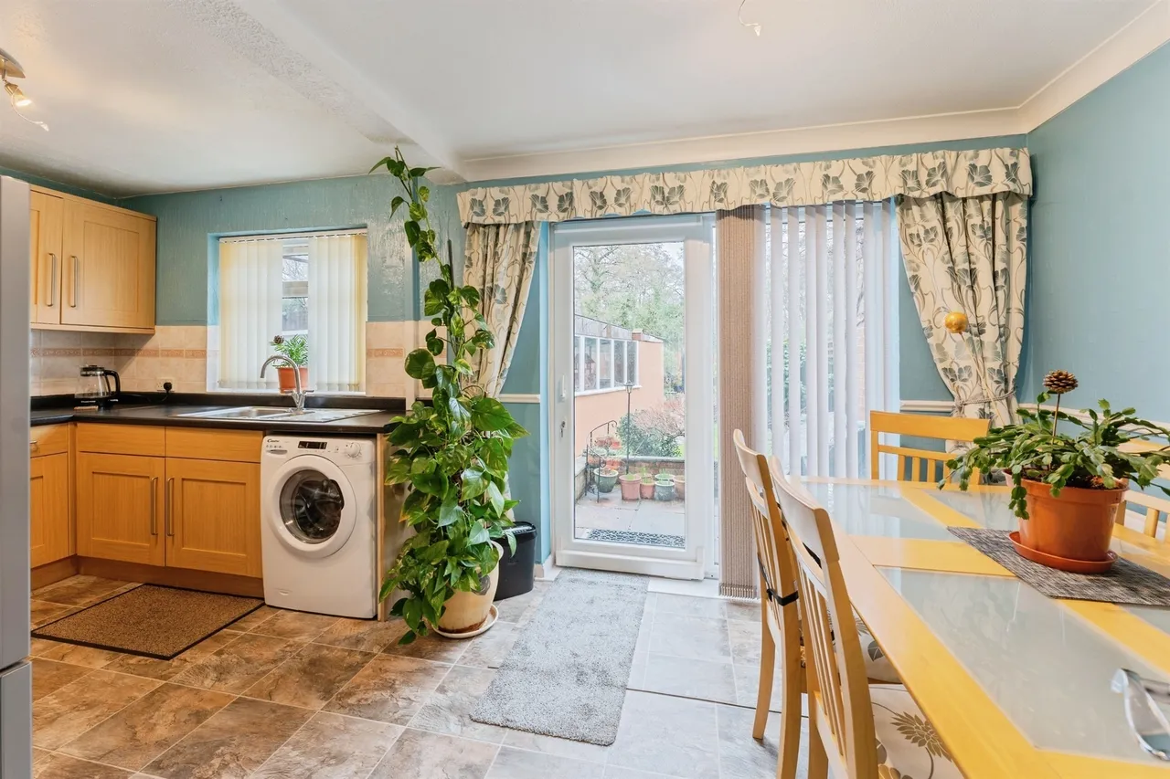Birkett Avenue, Ellesmere Port, CH65, photo 3