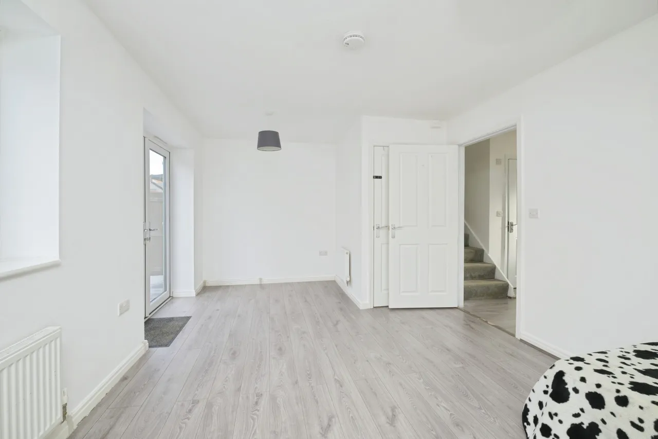 Furlong Close, Corby, NN17, photo 3