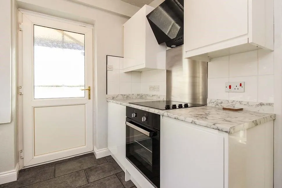 Hall Dene, Haybridge Road, Telford, TF1, photo 2