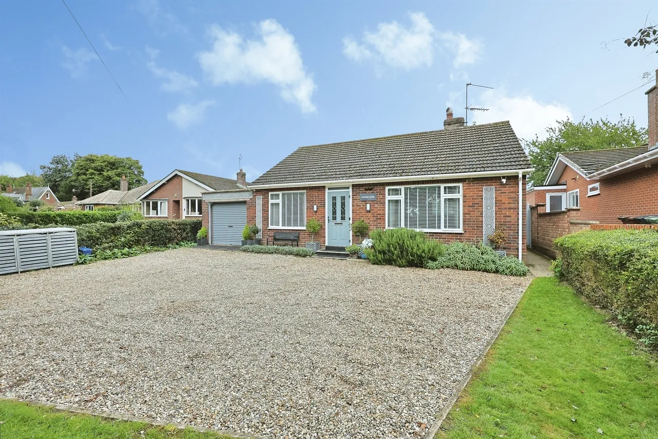 3 bed house for sale — Rolling Pin Lane, Dereham