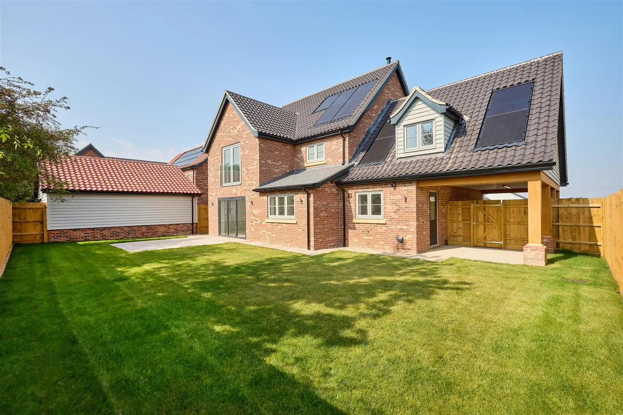 4 bed house for sale, Coopers Close, Aslacton, NR15