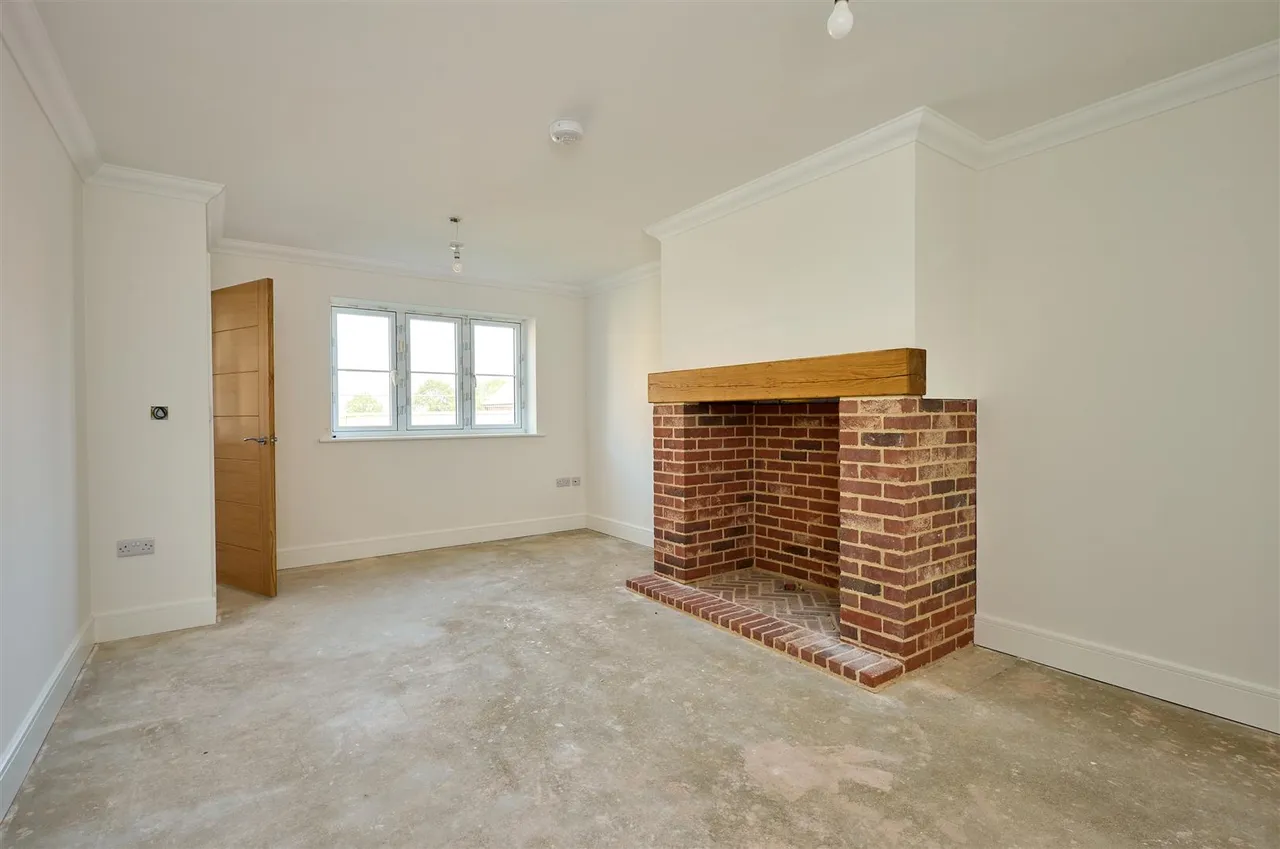 Coopers Close, Aslacton, NR15, photo 7
