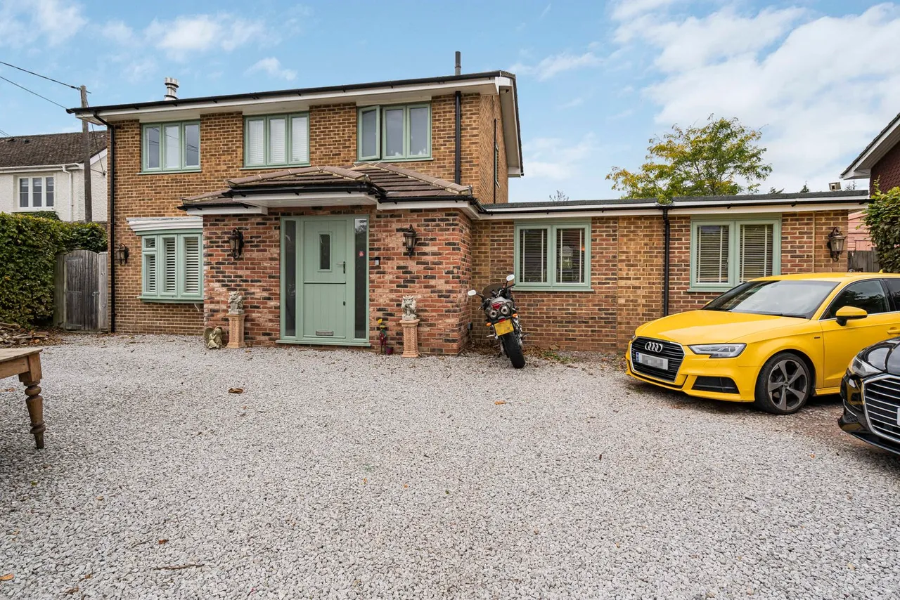6 bed house for sale, Back Lane, Bucks Horn Oak, GU10