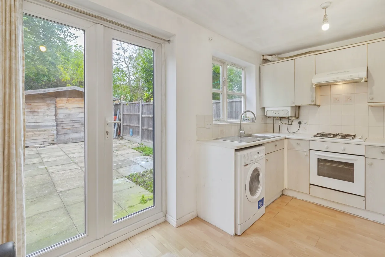 Tilbury Crescent, Leicester, LE4, photo 9