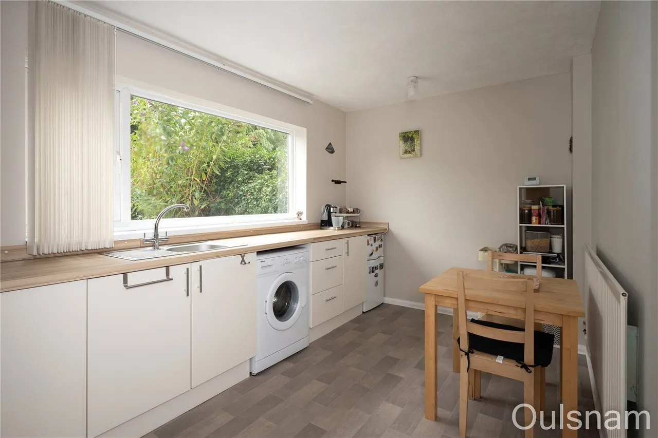 Perryfields Crescent, Bromsgrove, Worcestershire, B61 8ST, photo 5
