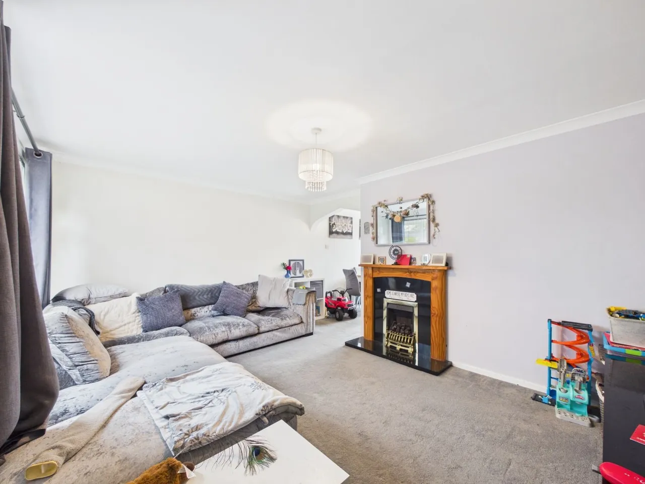 Ordnance Court, Beeston, NG9, photo 2
