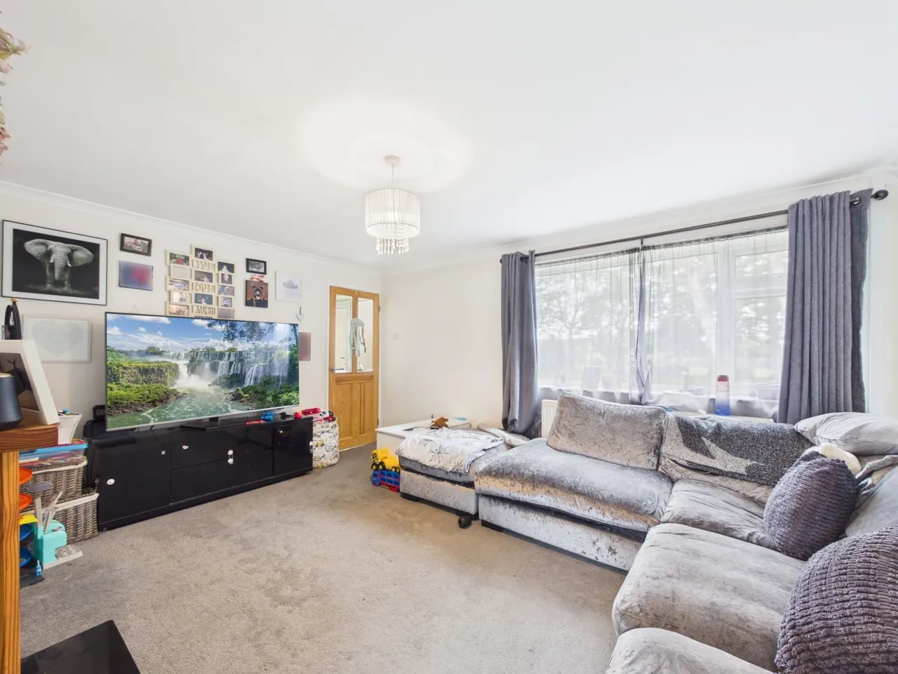 Ordnance Court, Beeston, NG9, photo 3