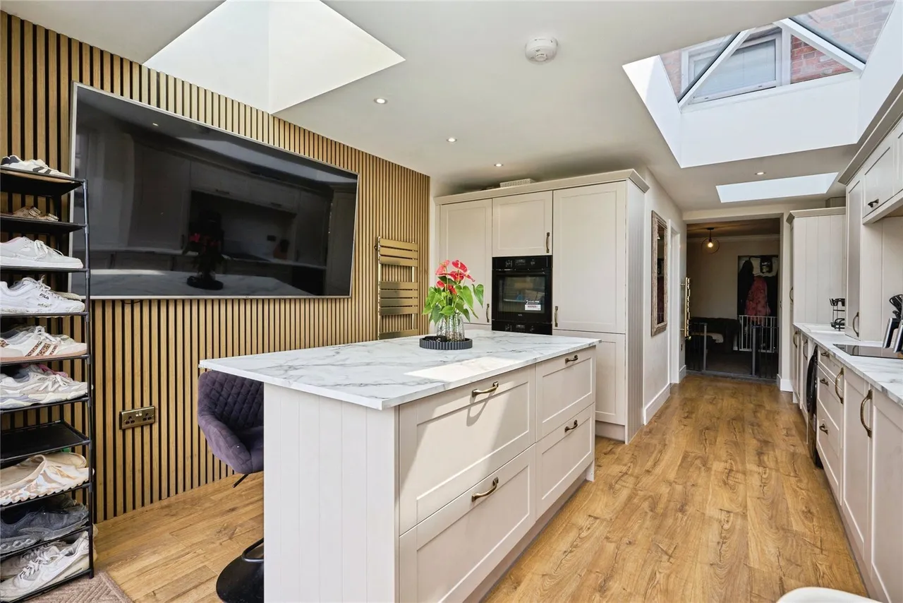 Fairlee Road, Newport, PO30, photo 6