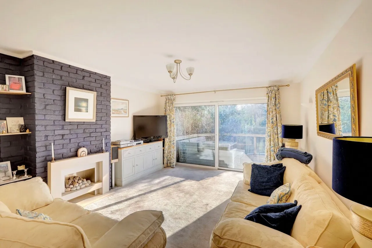 The Larchlands, High Wycombe, HP10, photo 5