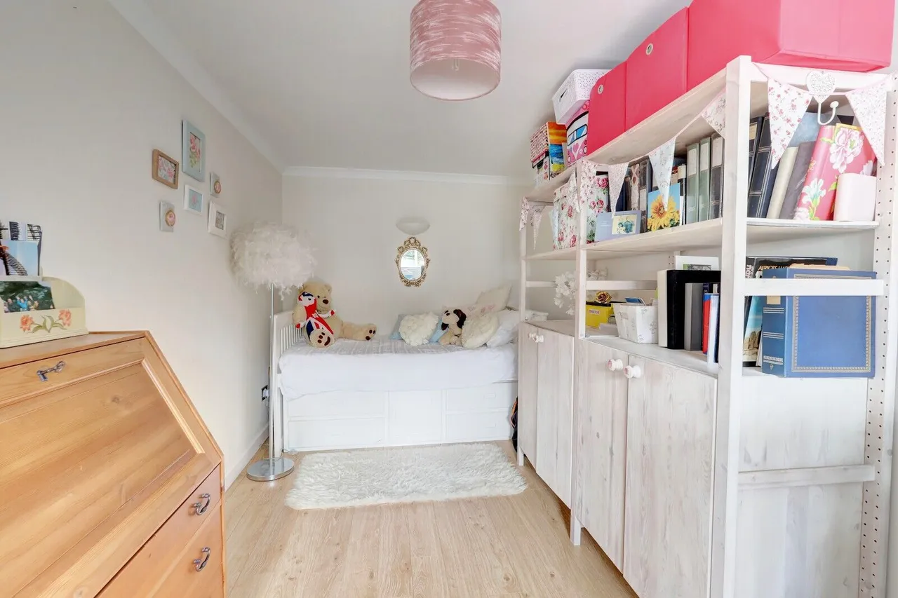 The Larchlands, High Wycombe, HP10, photo 10