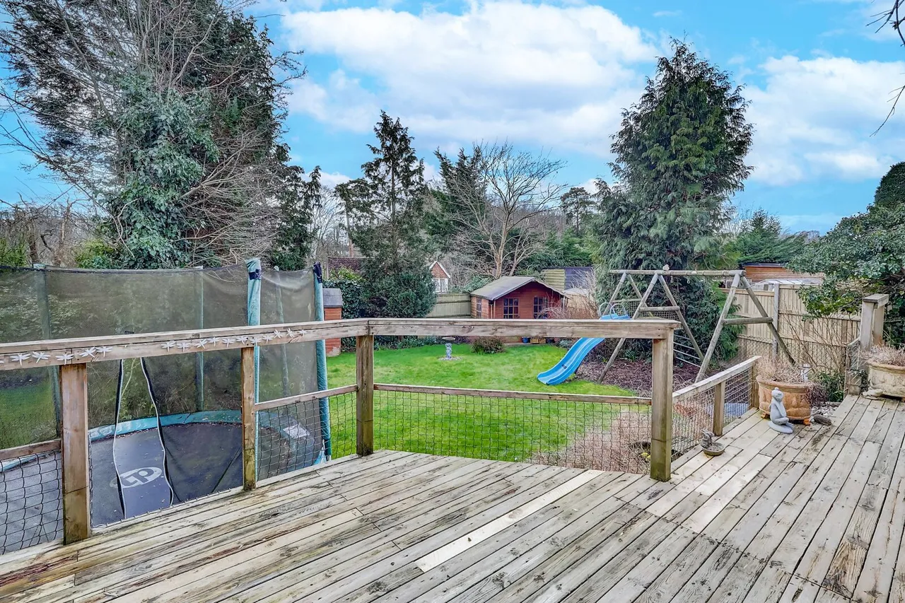 The Larchlands, High Wycombe, HP10, photo 16