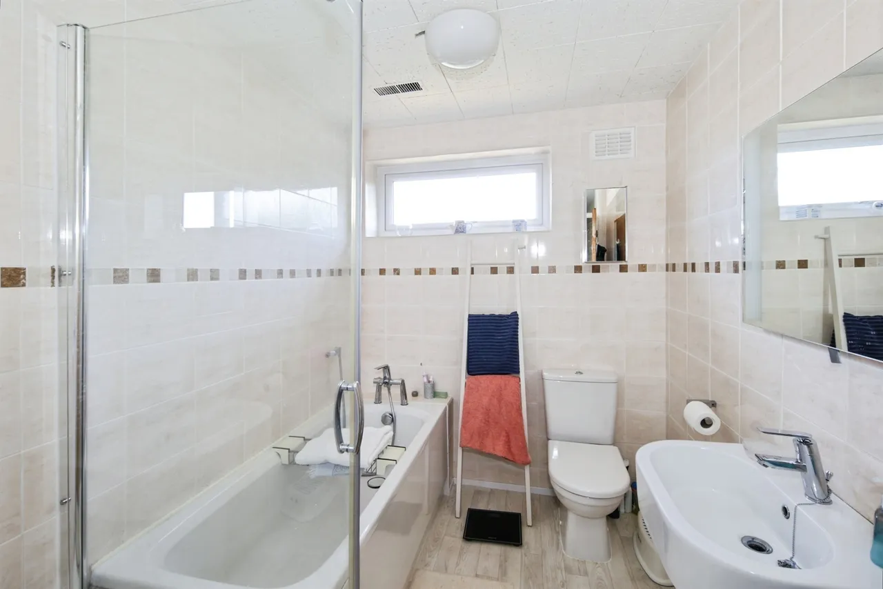 Beverley Close, Balsall Common, CV7, photo 8