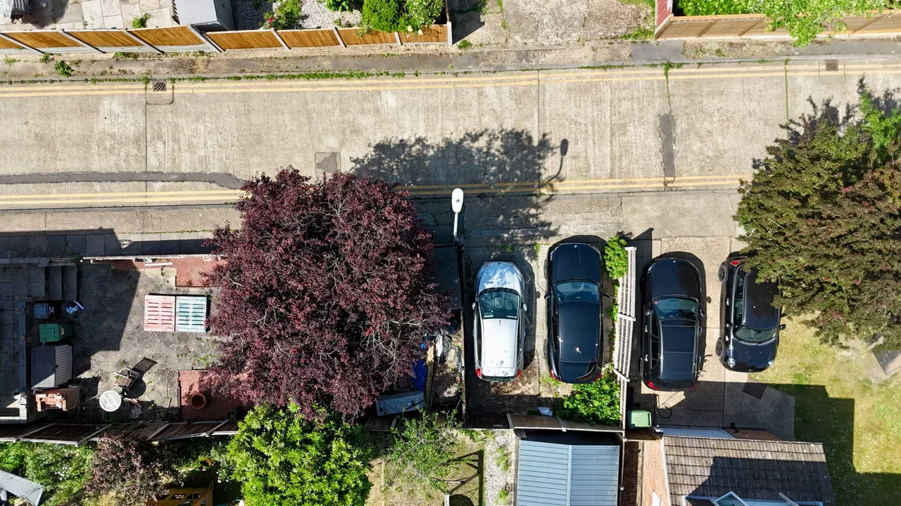 Heath Park Road, Gidea Park, RM2, photo 15