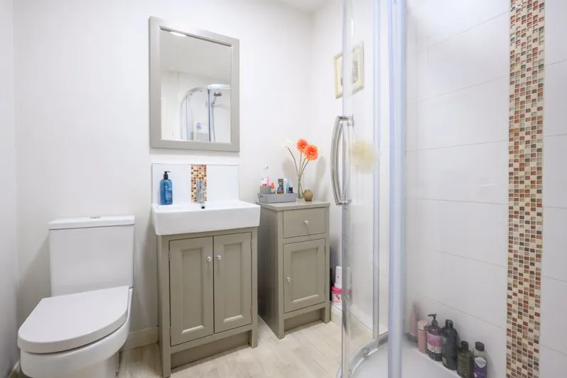 Spinney Hill, Row Town KT15 1BD, photo 6