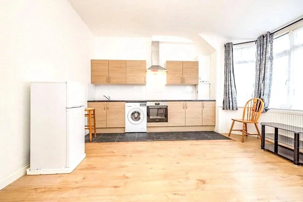 St. Albans Road, Watford, WD24, photo 2