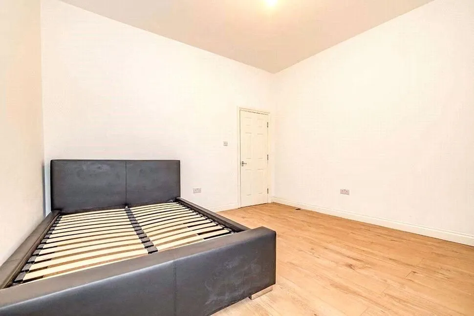 St. Albans Road, Watford, WD24, photo 4