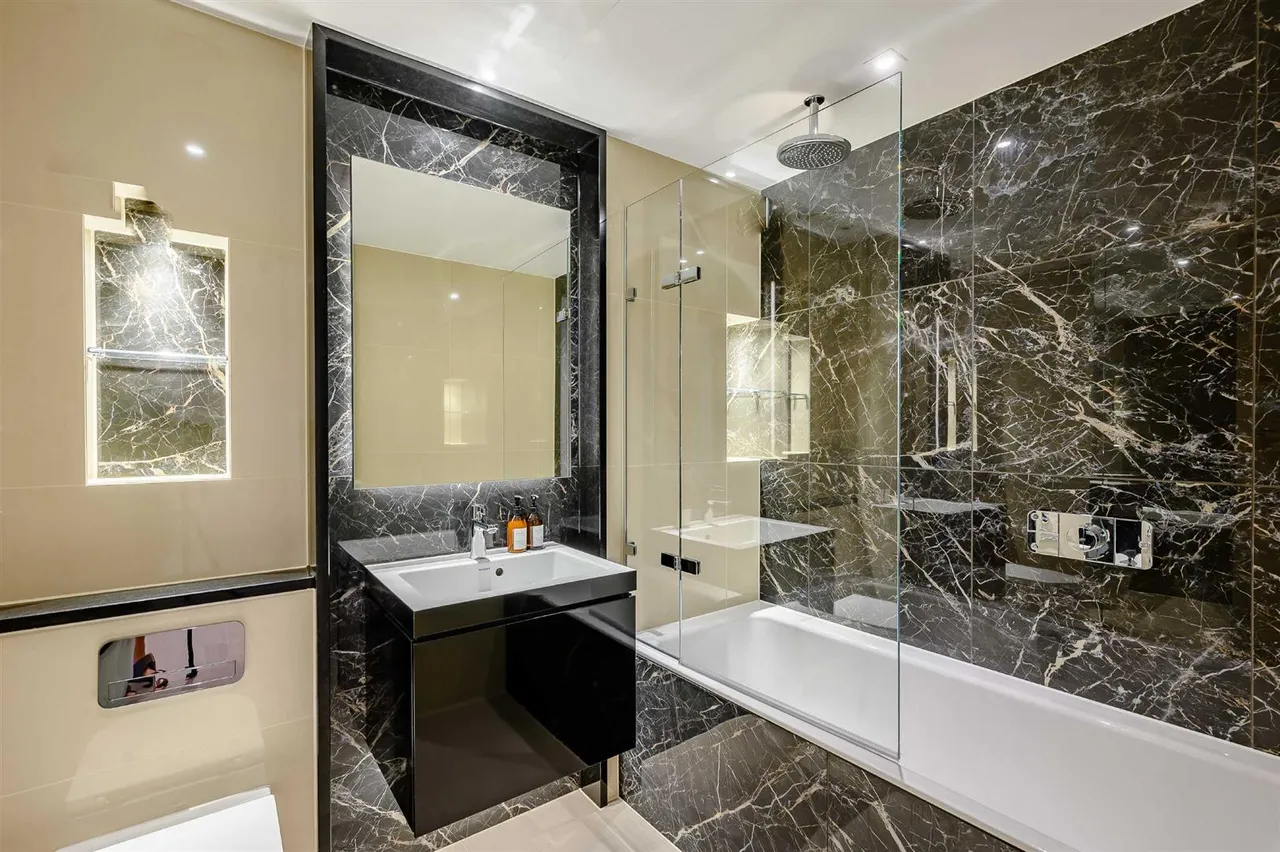 West End Gate, London, W2 1EY, photo 4