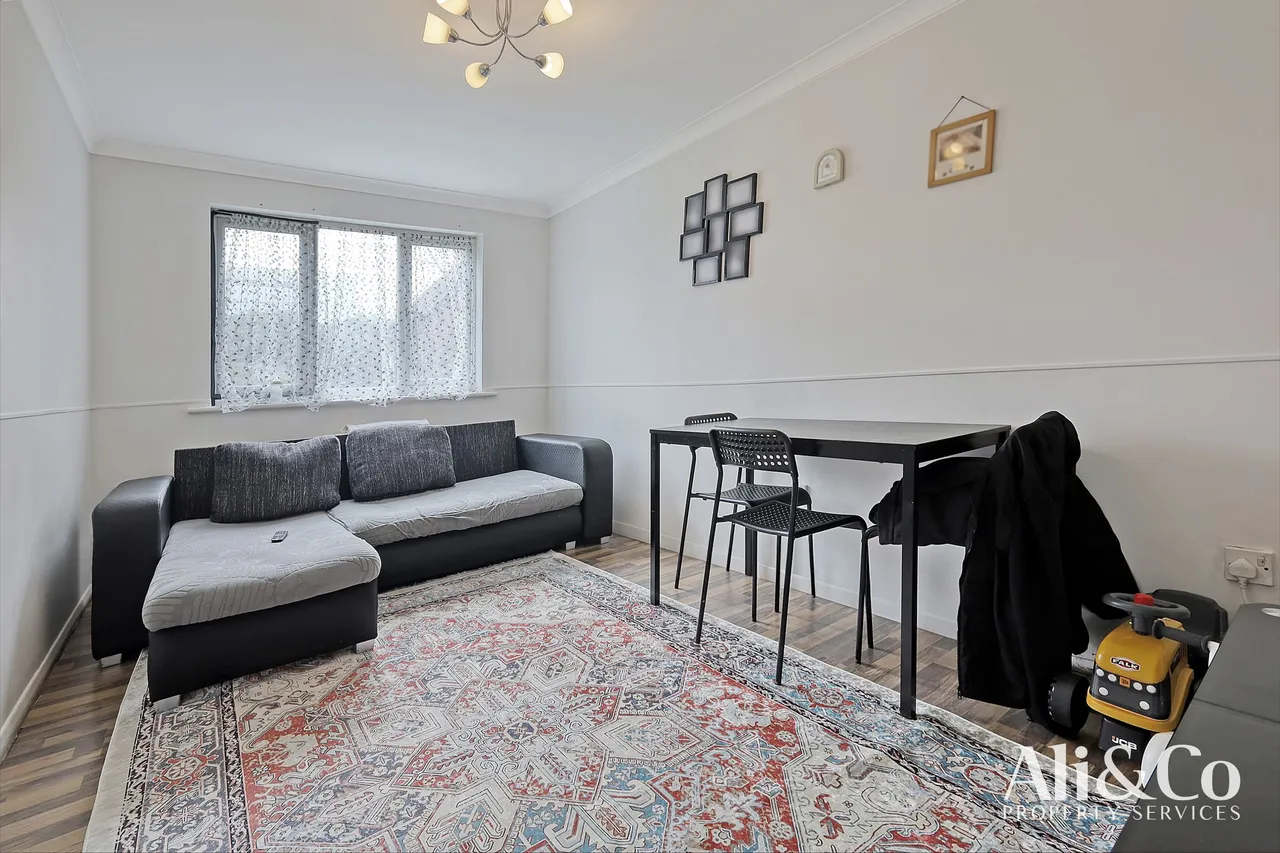 Porter Close, Grays, Essex, RM20 4AS, photo 4