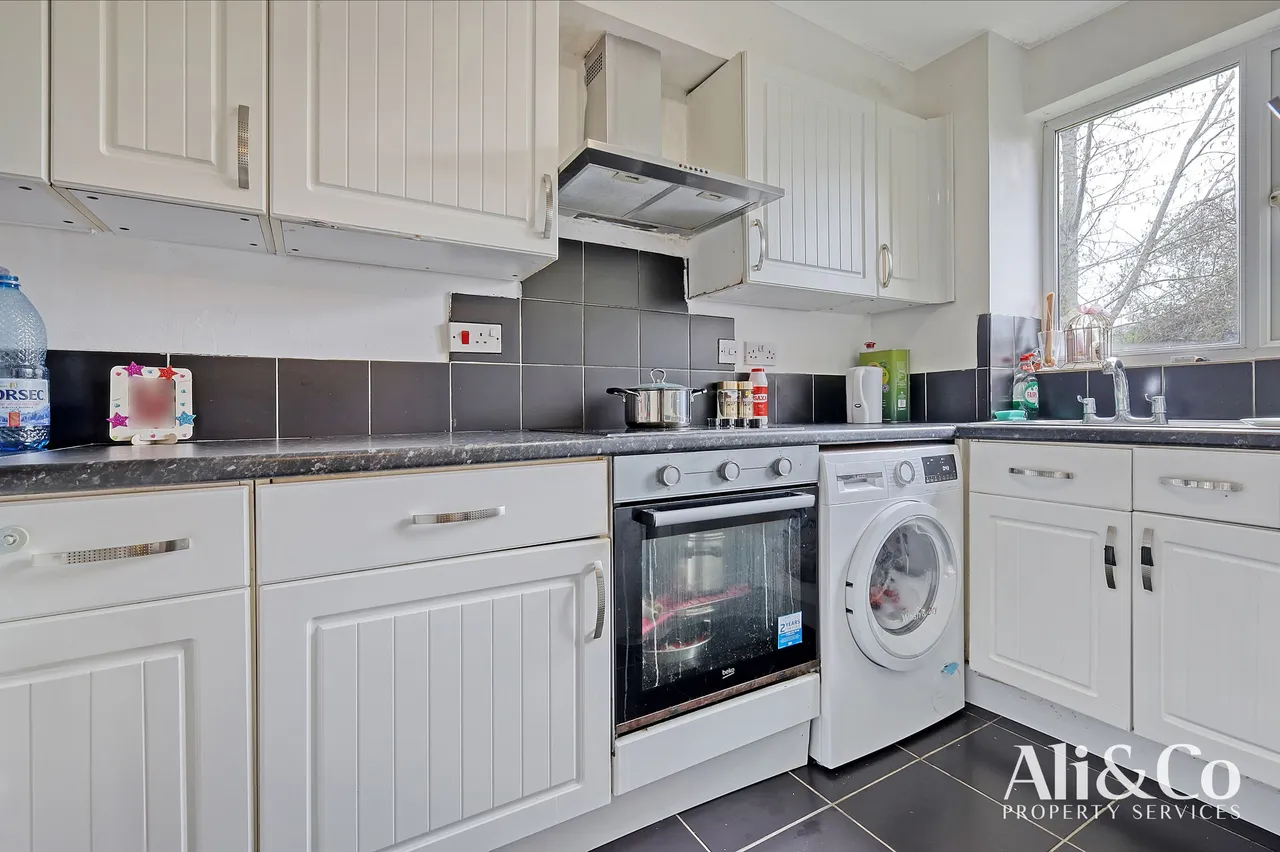 Porter Close, Grays, Essex, RM20 4AS, photo 5