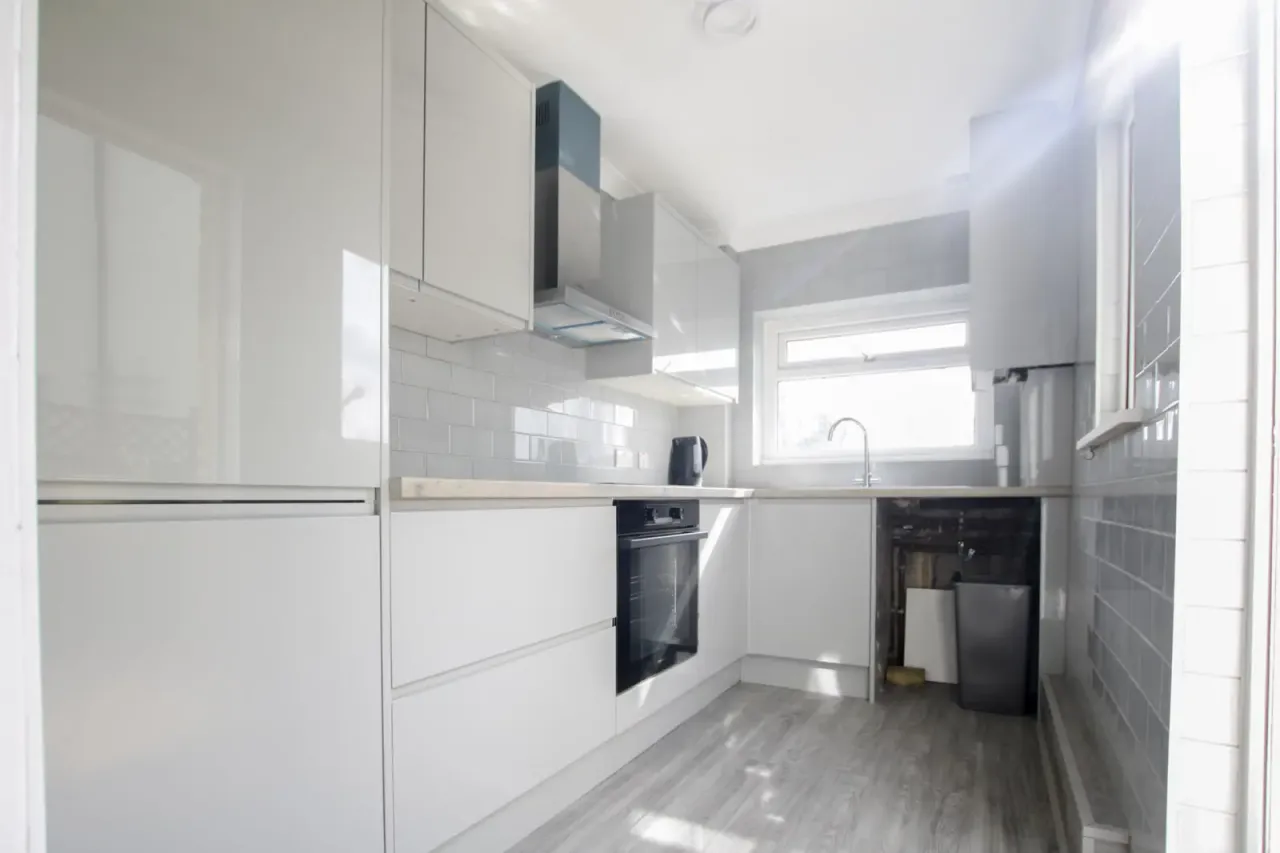 Ronver Road, London, SE12, photo 2