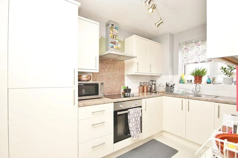 Frazer Close, Romford, Essex, RM1, photo 3