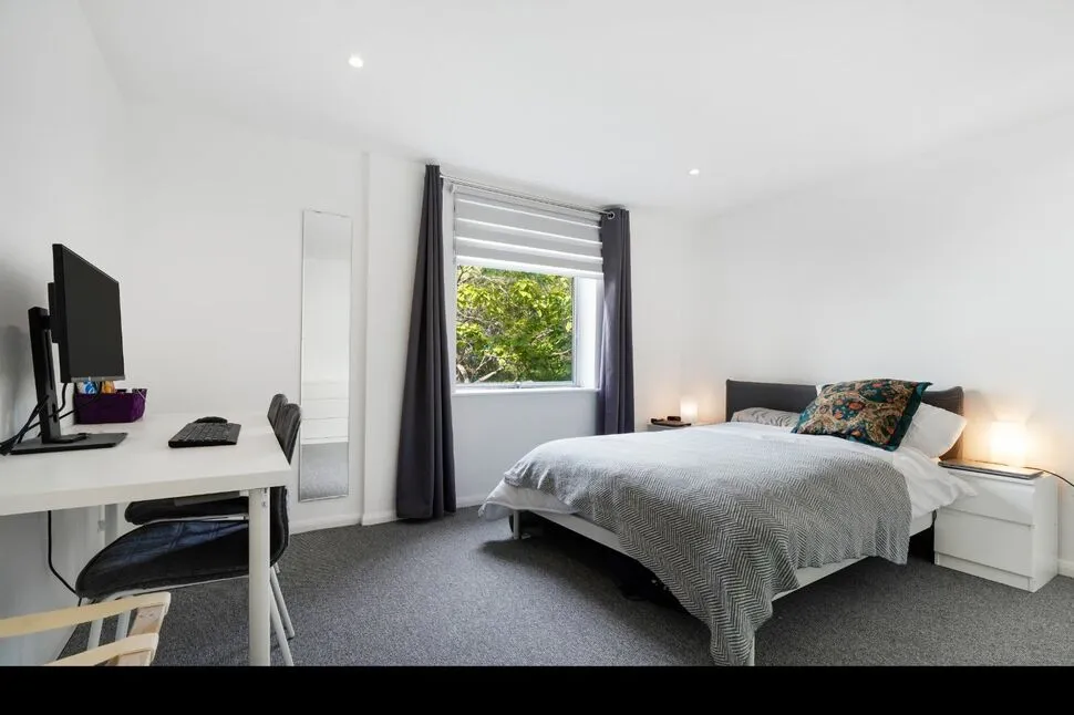 Westminster Bridge Road, London, SE1, photo 4