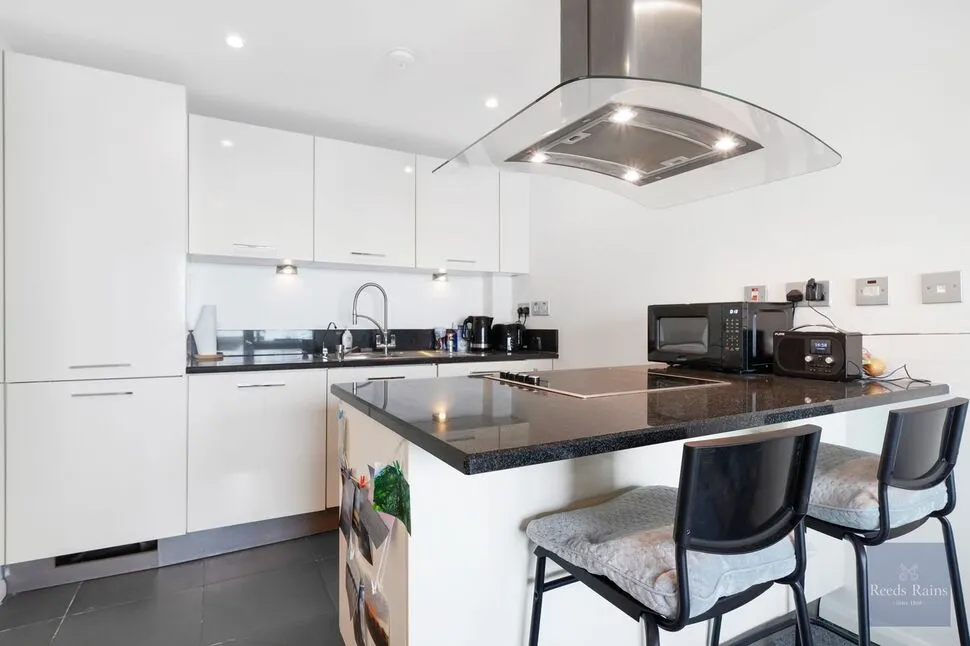 1 bed flat for sale — Westminster Bridge Road, London, SE1