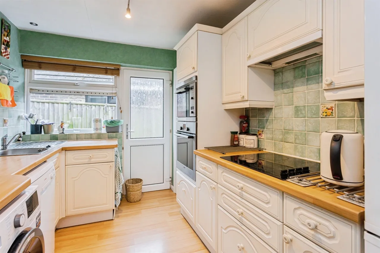 Barrington Road, Lindfield, RH16, photo 5