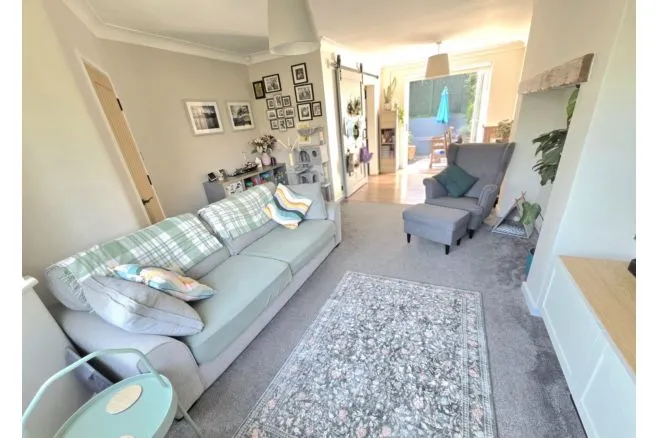 Armley Grange Avenue, Leeds, LS12, photo 5