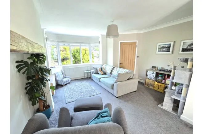 Armley Grange Avenue, Leeds, LS12, photo 13