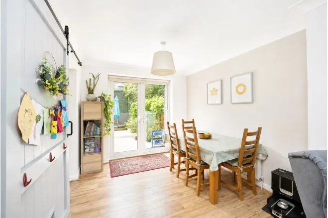 Armley Grange Avenue, Leeds, LS12, photo 8
