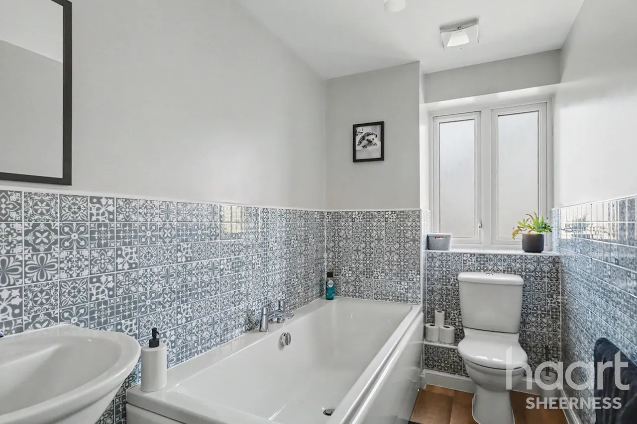 Petunia Avenue, Minster, ME12, photo 12