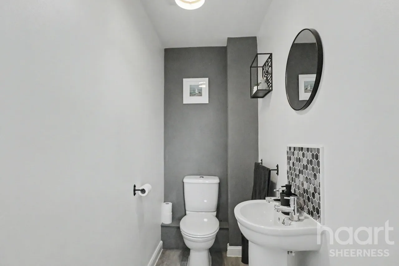 Petunia Avenue, Minster, ME12, photo 8