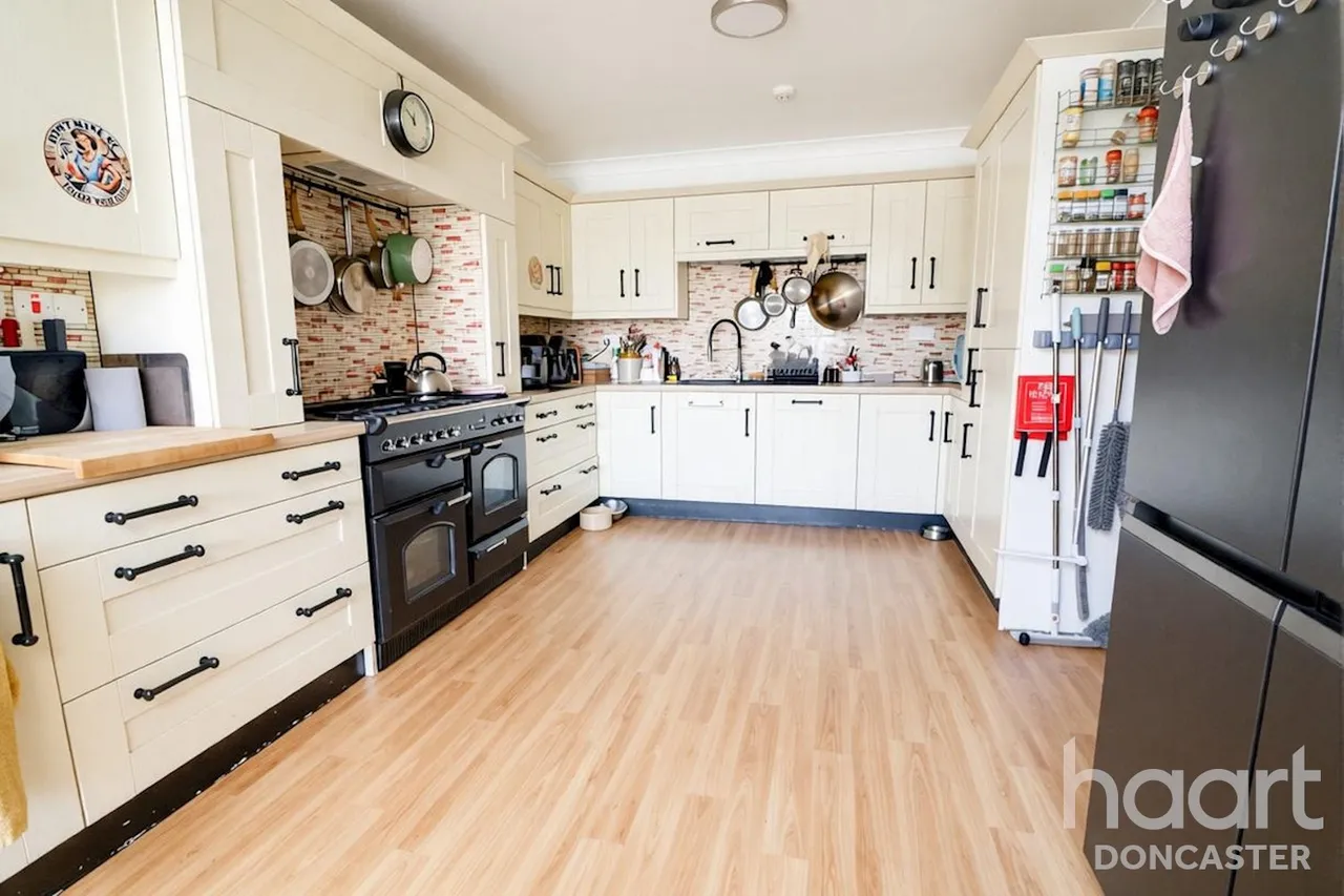 Ridgewood Avenue, Edenthrope, DN3, photo 12