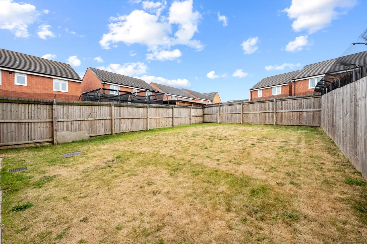 Meadowmead, Leigh, WN7 3GB, photo 12