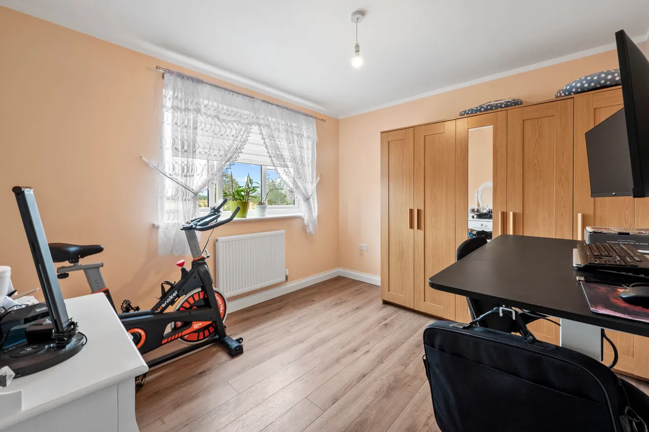Meadowmead, Leigh, WN7 3GB, photo 17