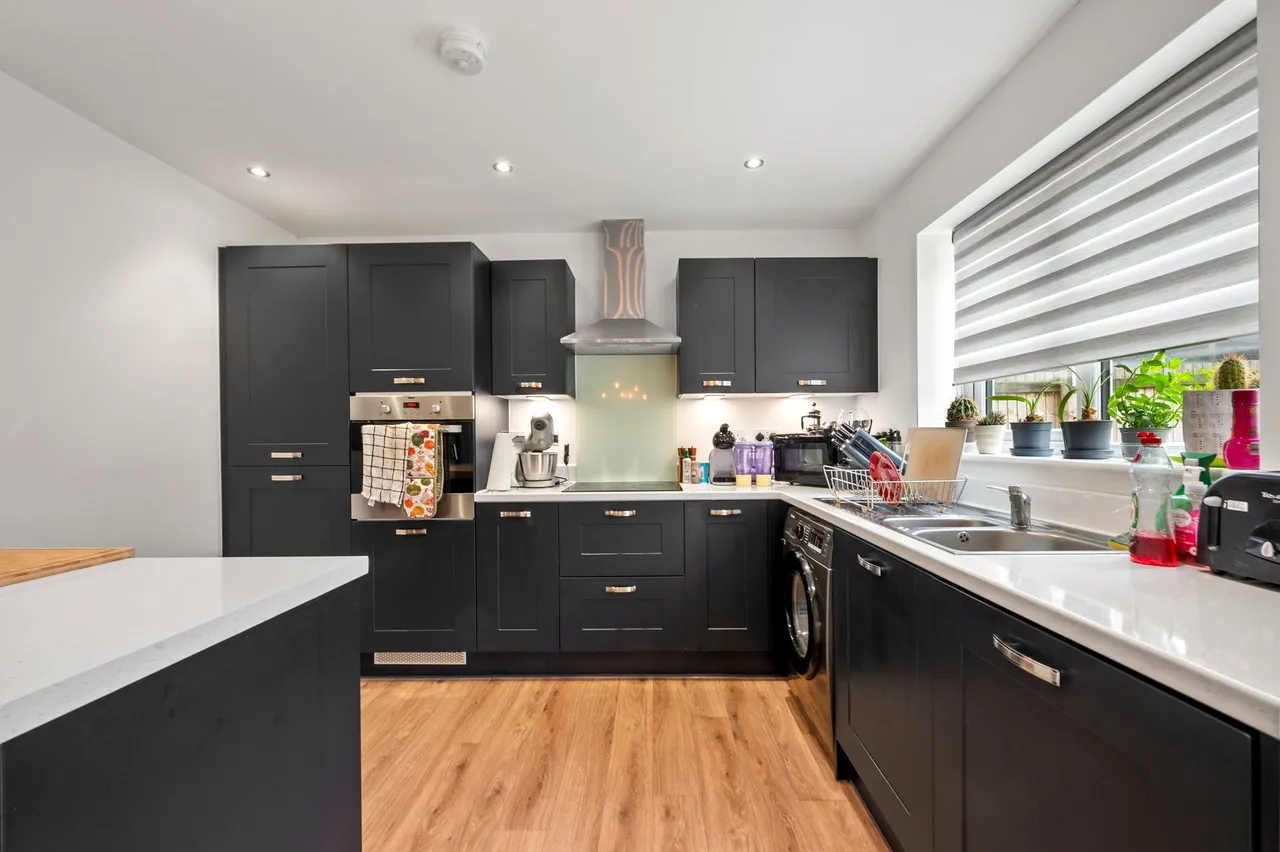 Meadowmead, Leigh, WN7 3GB, photo 3