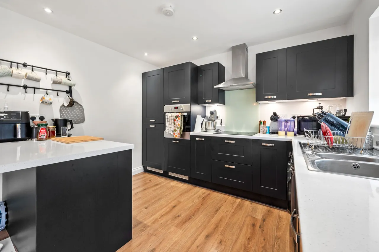 Meadowmead, Leigh, WN7 3GB, photo 6