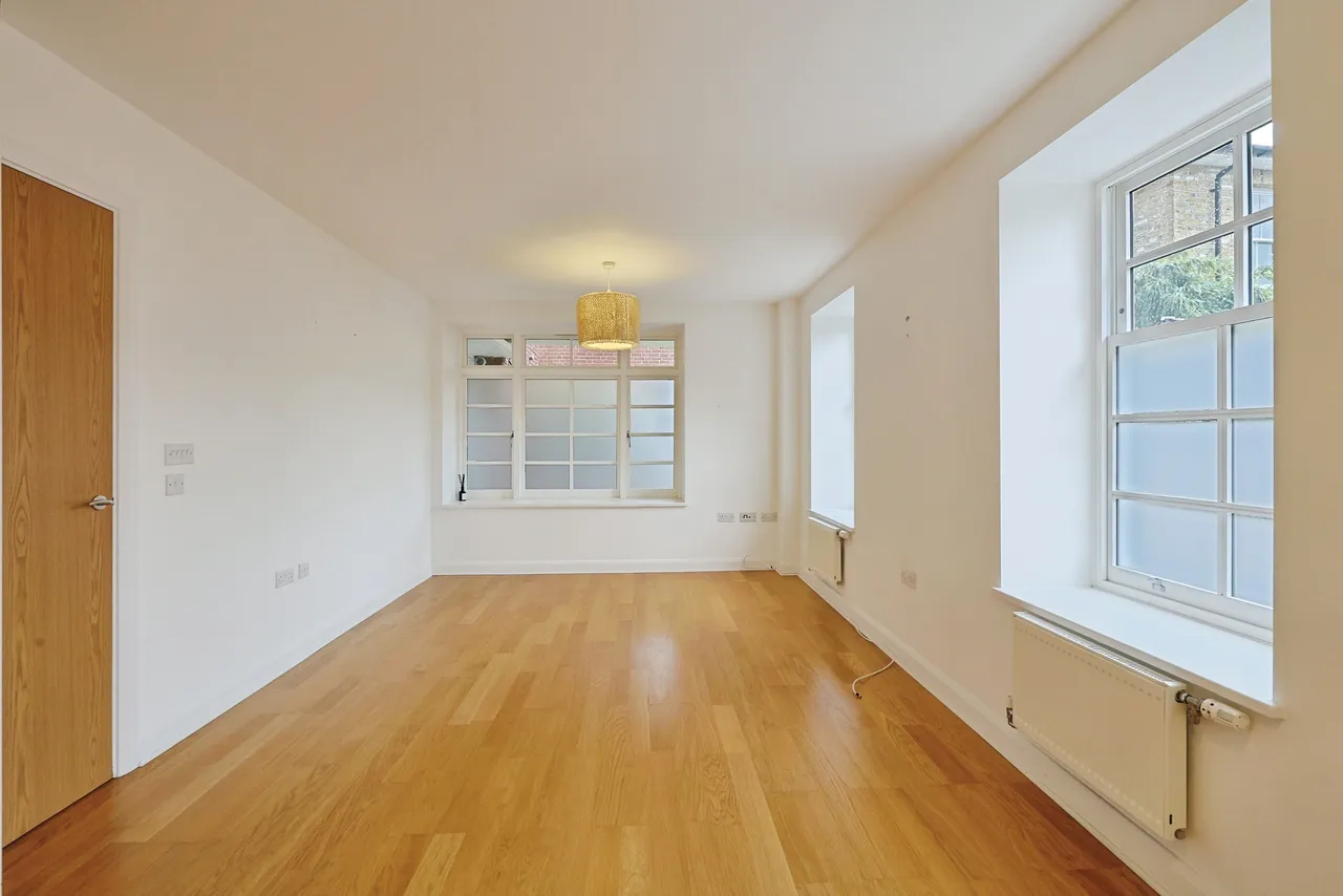 Ravenscourt Gardens, London, W6, photo 16