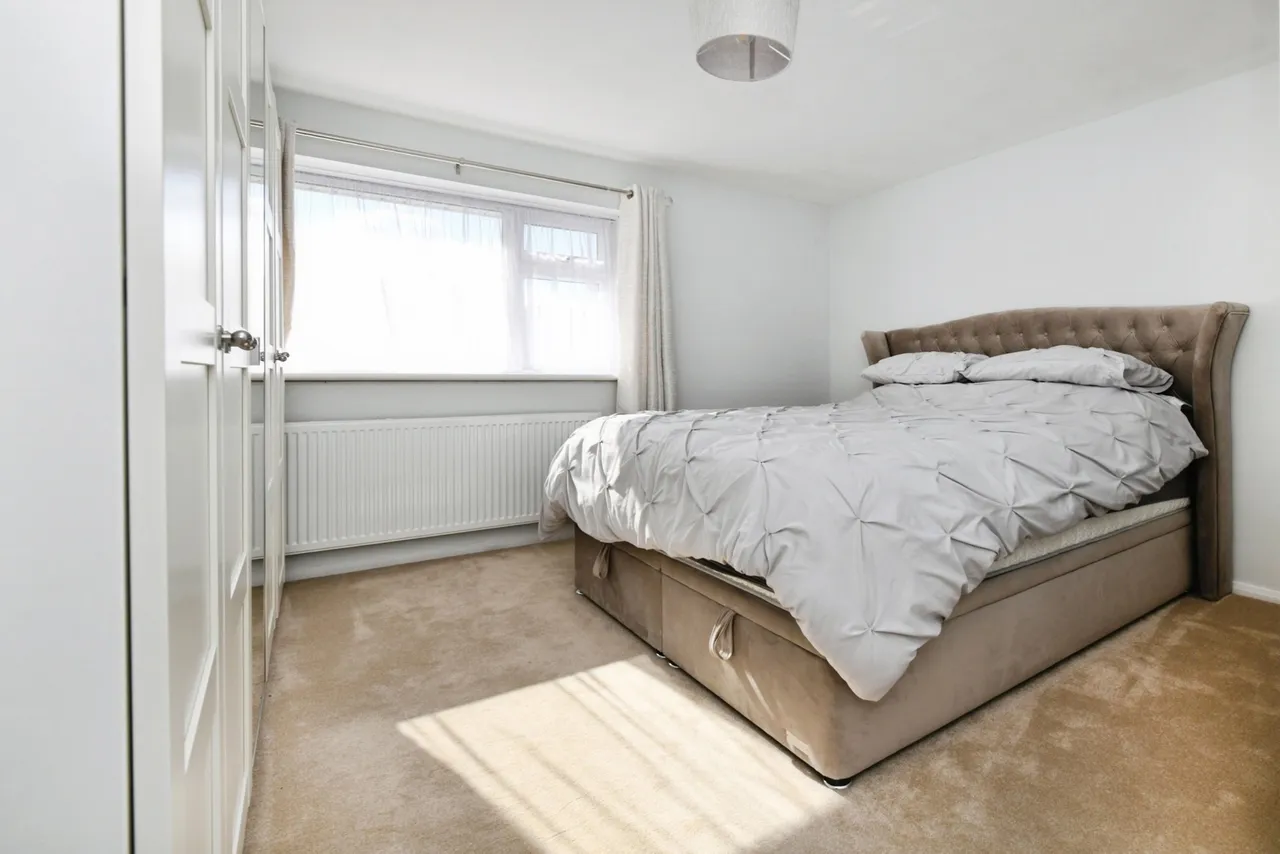 Maplestead, Basildon, Essex, SS14, photo 13
