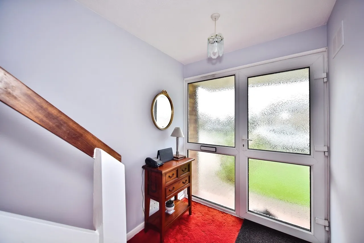 Beverley Crescent, Tonbridge, TN9, photo 16