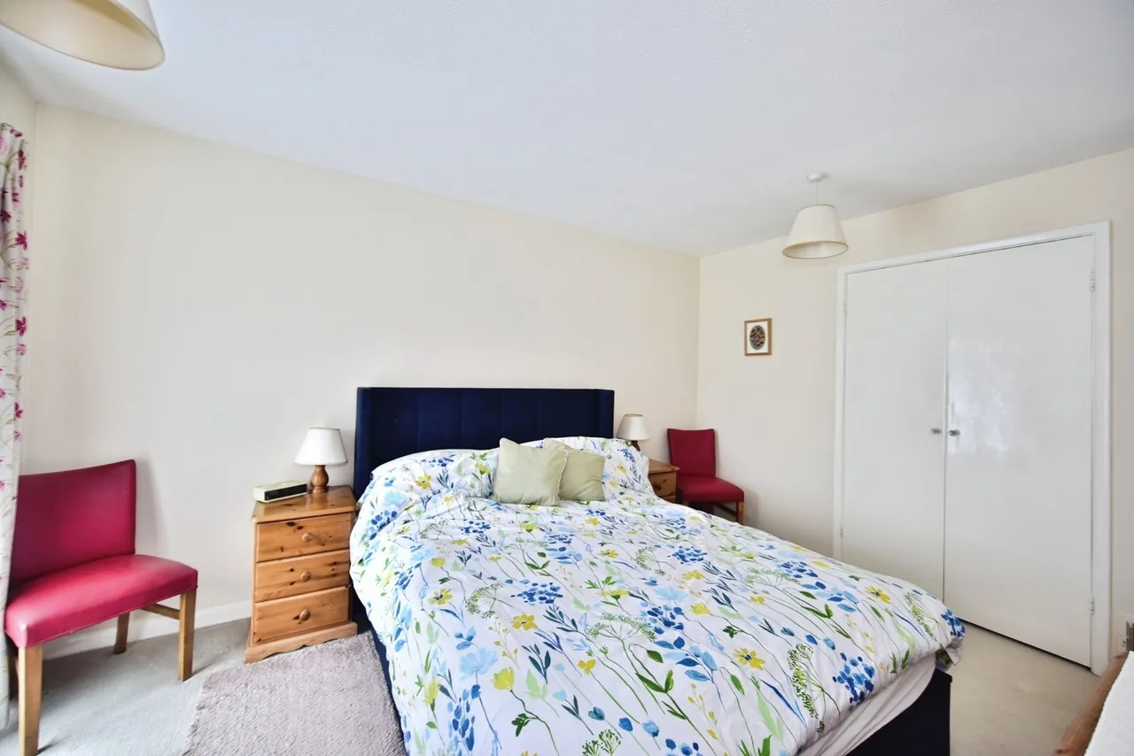 Beverley Crescent, Tonbridge, TN9, photo 15