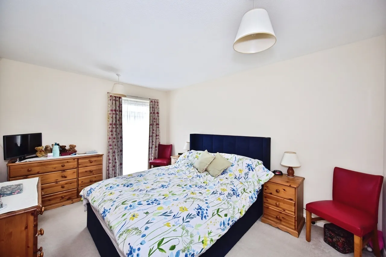 Beverley Crescent, Tonbridge, TN9, photo 7