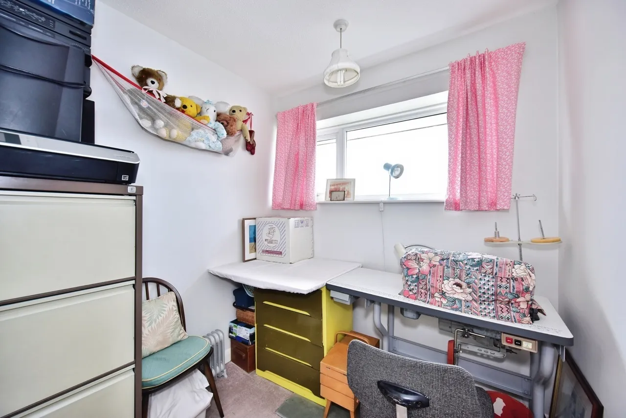 Beverley Crescent, Tonbridge, TN9, photo 9