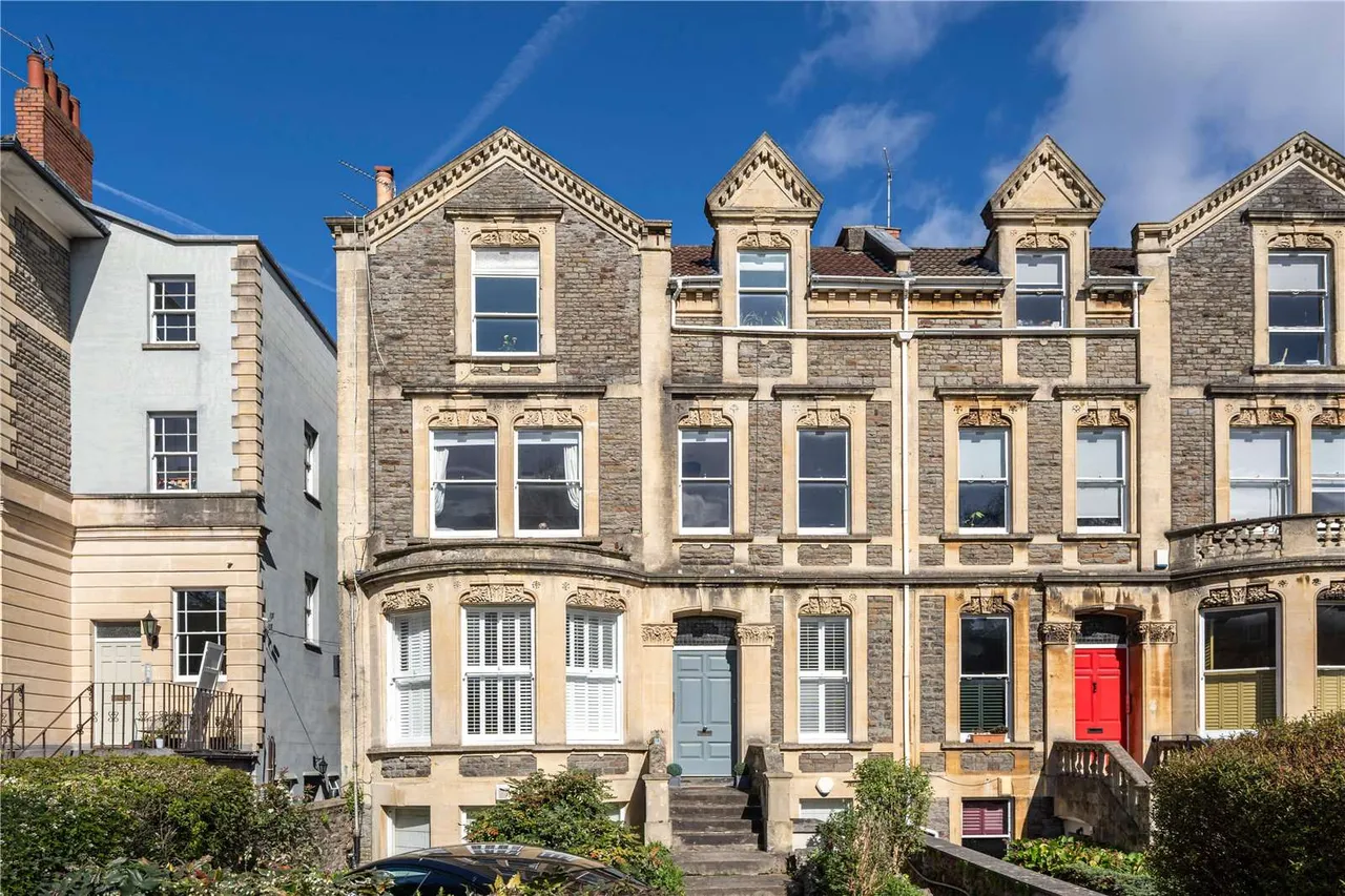 2 bed flat for sale, Alma Road, Clifton, BS8