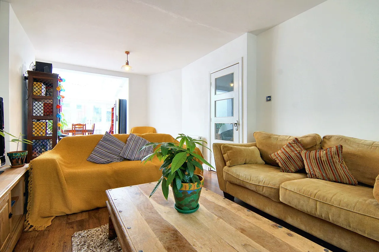 Holyhead Road, Coventry, CV5, photo 5