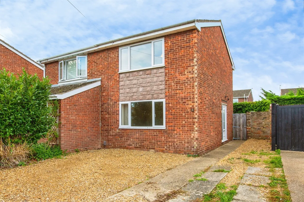 2 bed house for sale, Headlands, Fenstanton, PE28