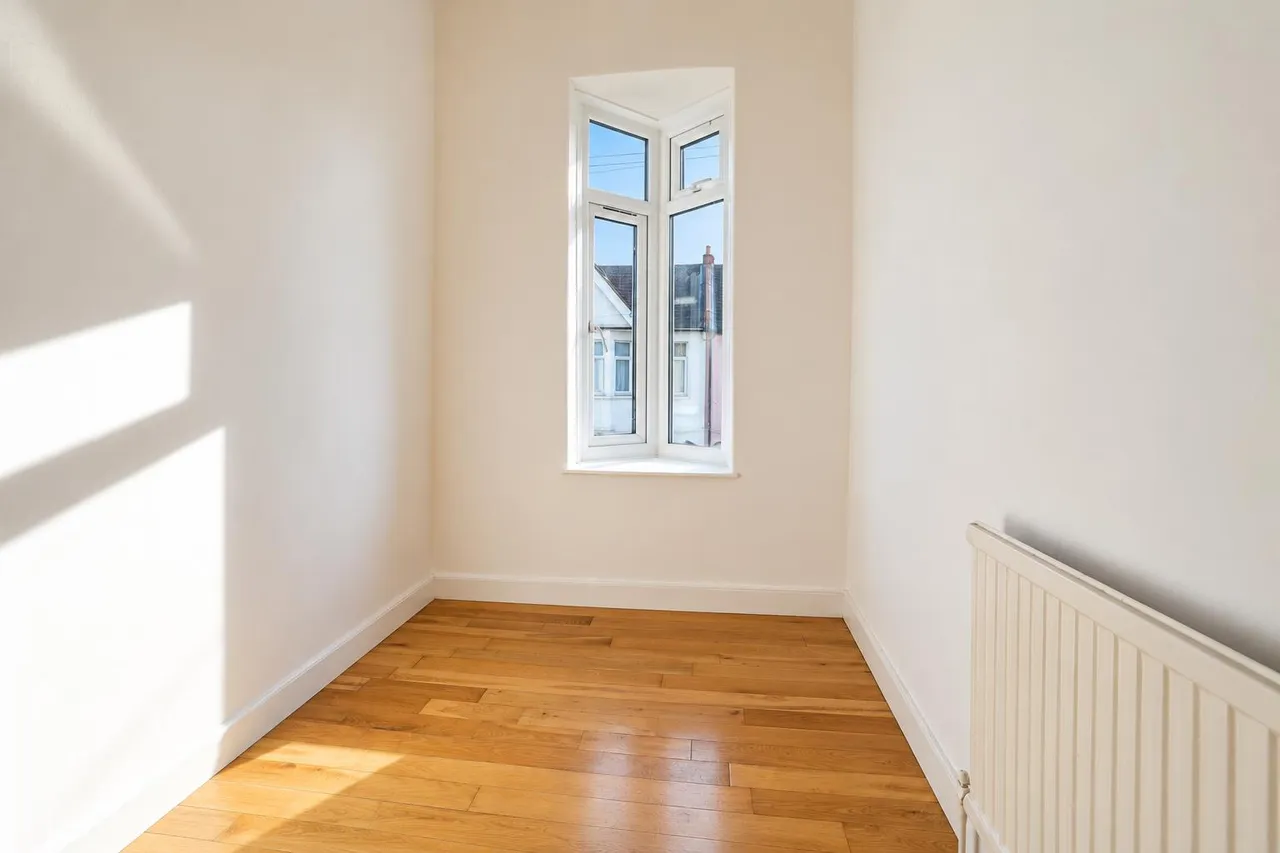 Ramuz Drive, Westcliff On Sea, photo 4