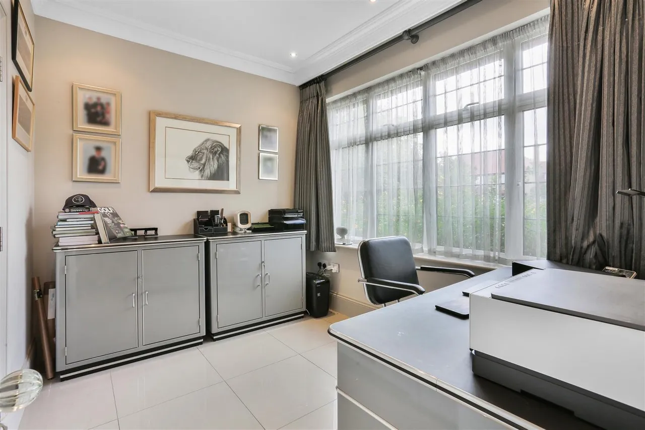 The Avenue, South Cheam, SM2, photo 33