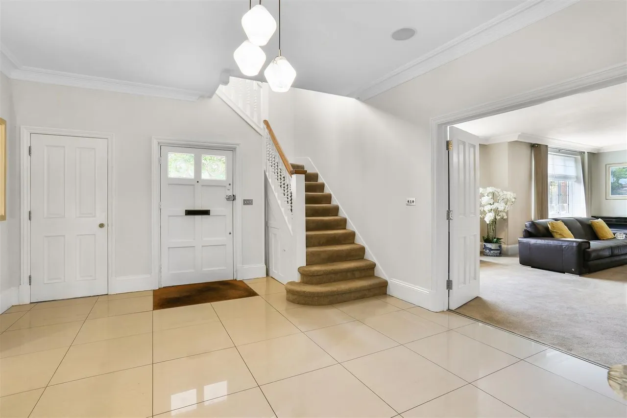 The Avenue, South Cheam, SM2, photo 35